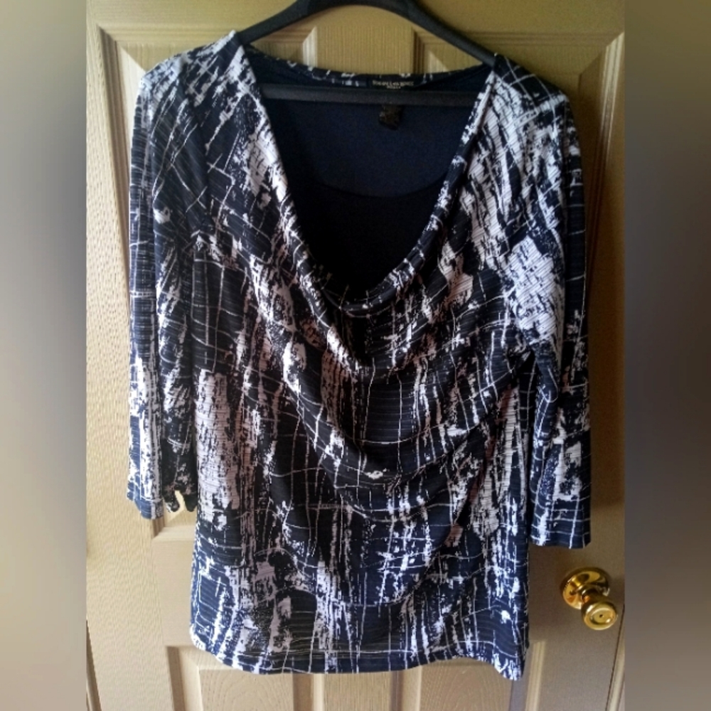 Susan Lawrence Woman Business Casual Top 1X